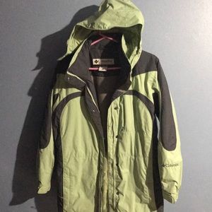 Women’s size small Columbia winter skiing jacket